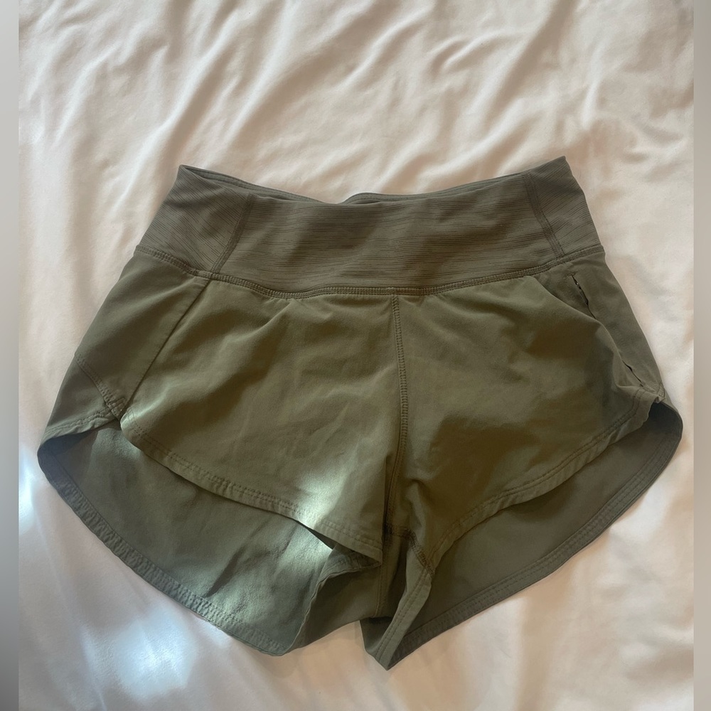 Outdoor Voices Hudson 2.5” Shorts